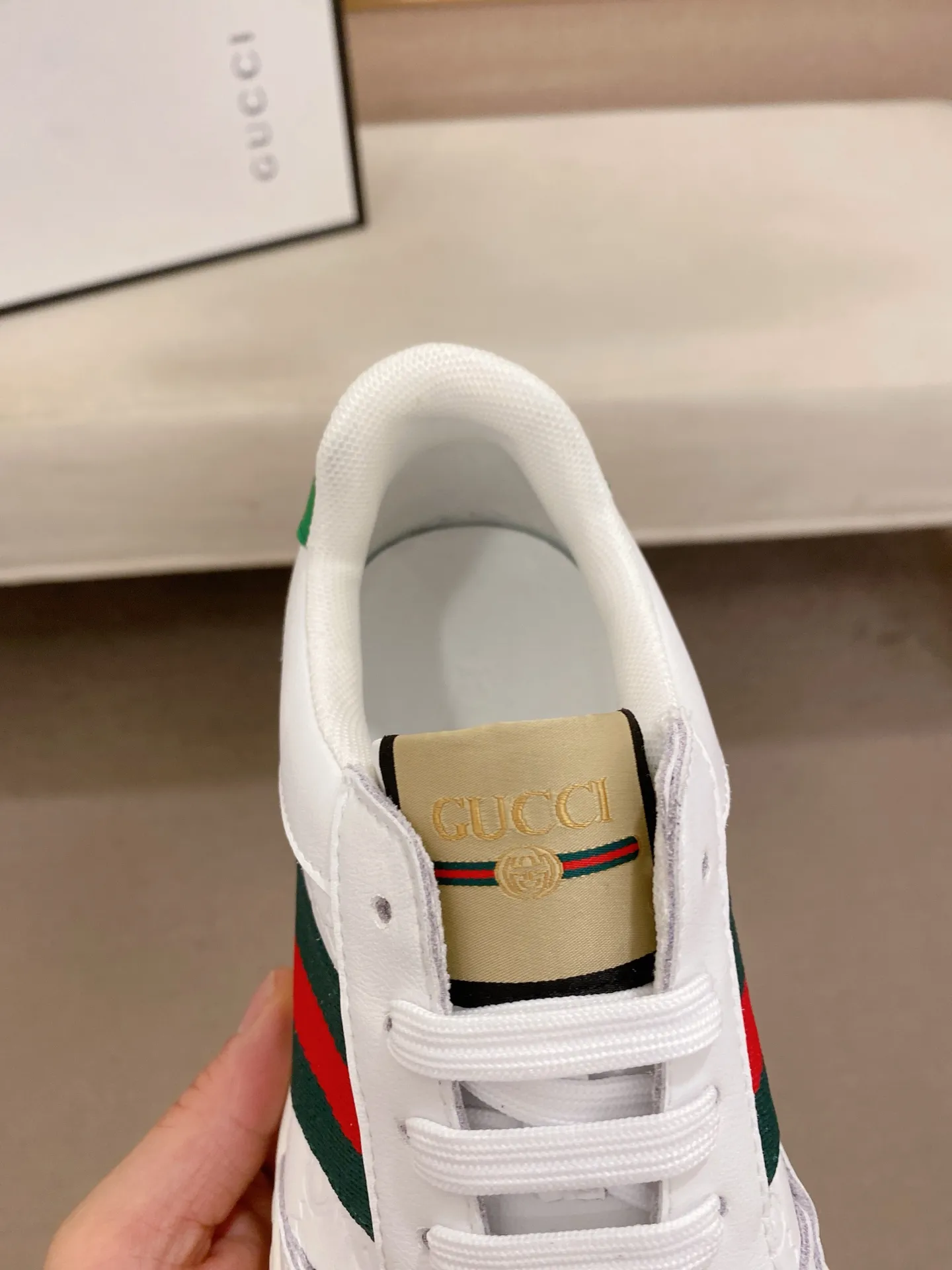 Men's Men's Shoes💰 420💰【Gucci】Gucci men's latest series of casual shoes! The official website is built 1:1. The upper is made of imported high-quality cowhide, and the lining is made of high-quality sheepskin, which is soft and comfortable. Picky selection of materials and exquisite workmanship give you the best enjoyment. Number of yards: 38-44 yards.